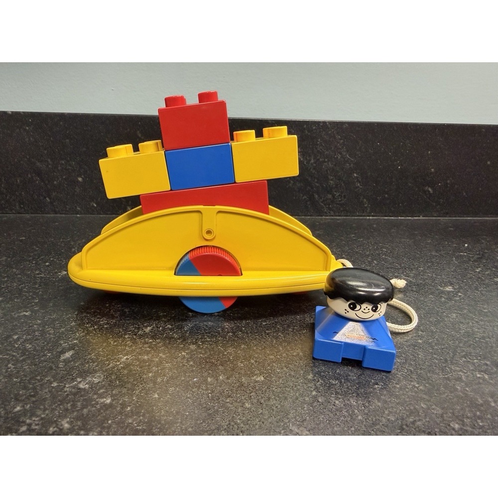Vintage LEGO DUPLO 2056 Rock n Rattle Pull Toy‎ Boat w Figure Interlego Sweden